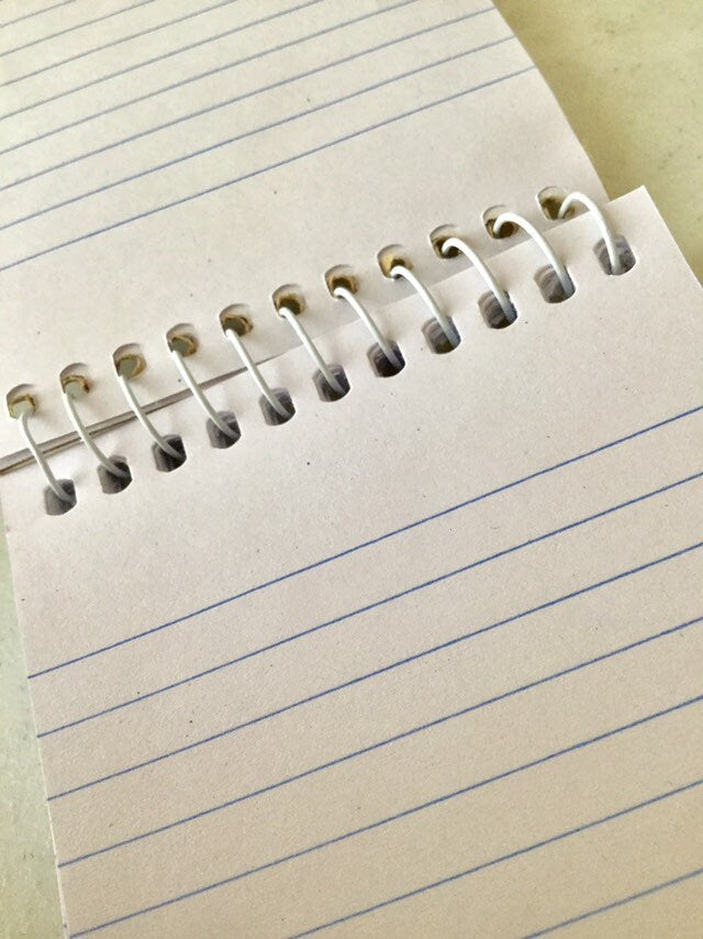 Libreta de notas con el nombre Yungblud, pequeña