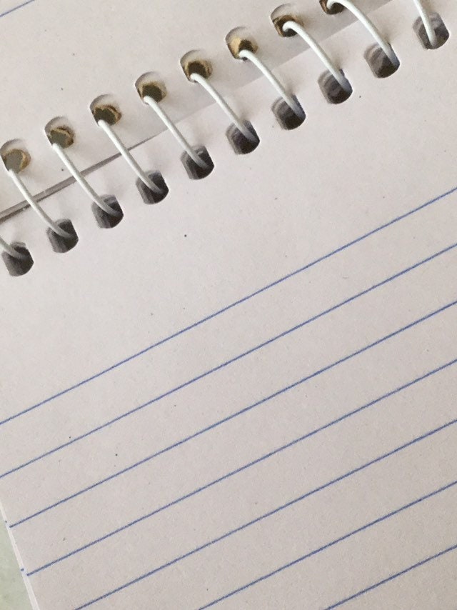 Libreta de notas con el nombre Yungblud, pequeña