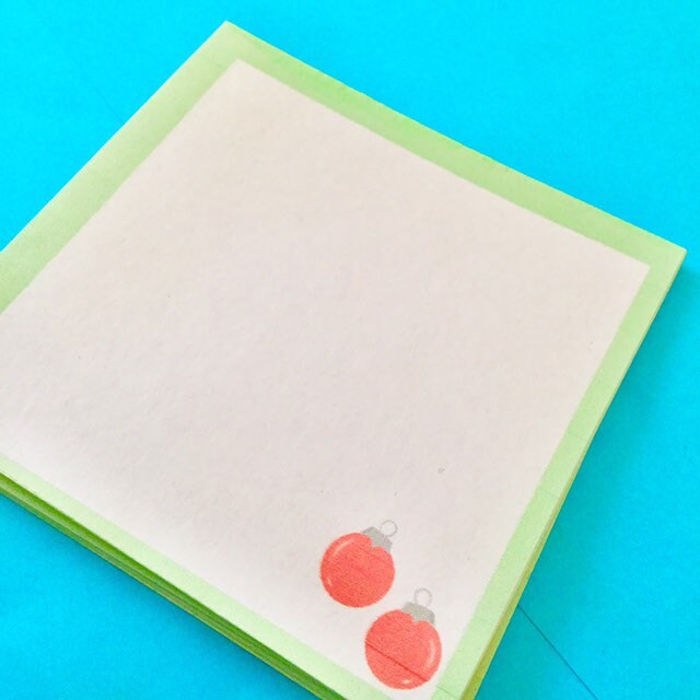 Bloc de notas desprendible con diseño navideño en colores pastel